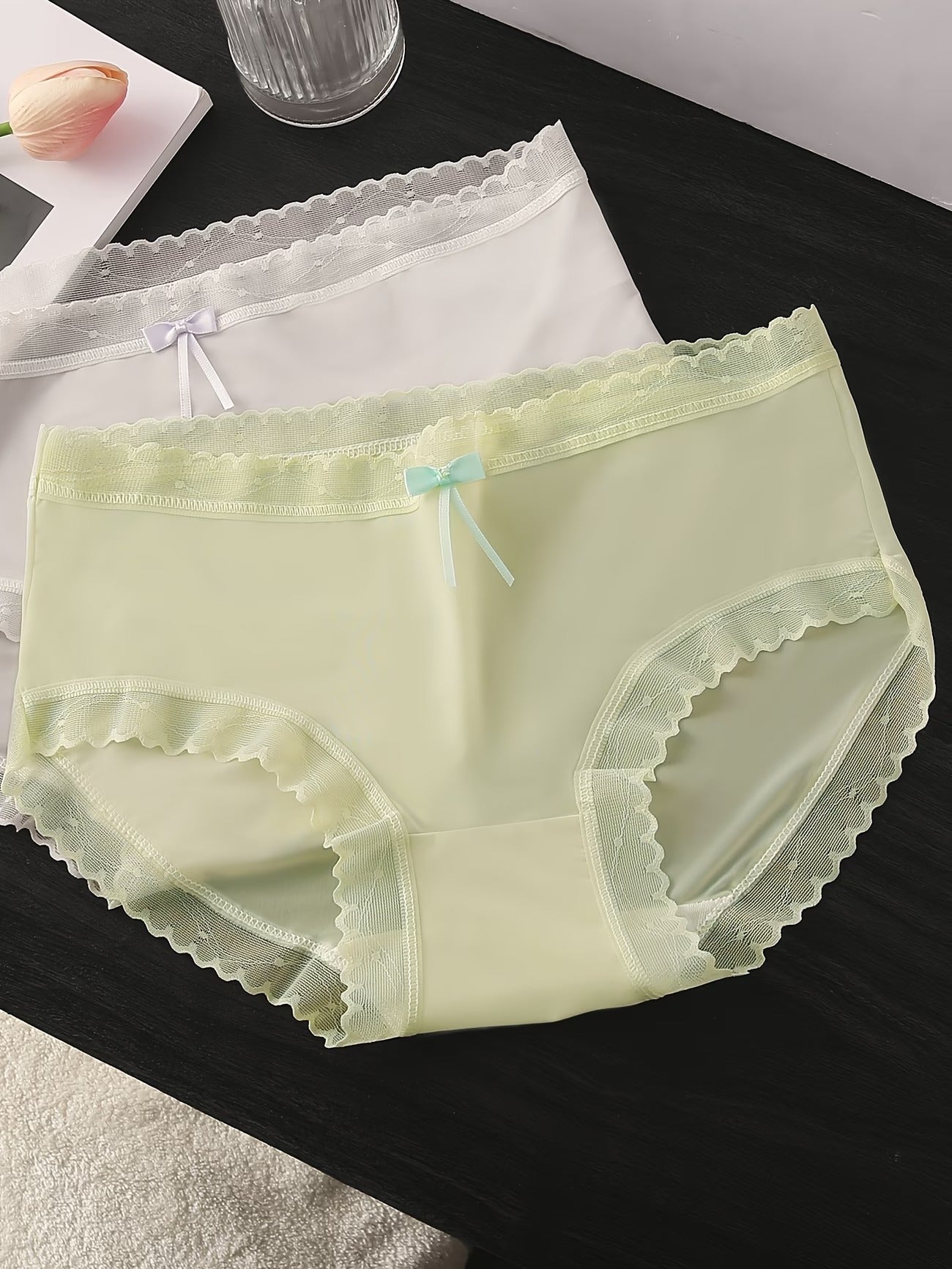 Luxe Lace Trim Panties – Breathable Soft Stretch | Elegant Everyday Comfort (5 PCS Pack)