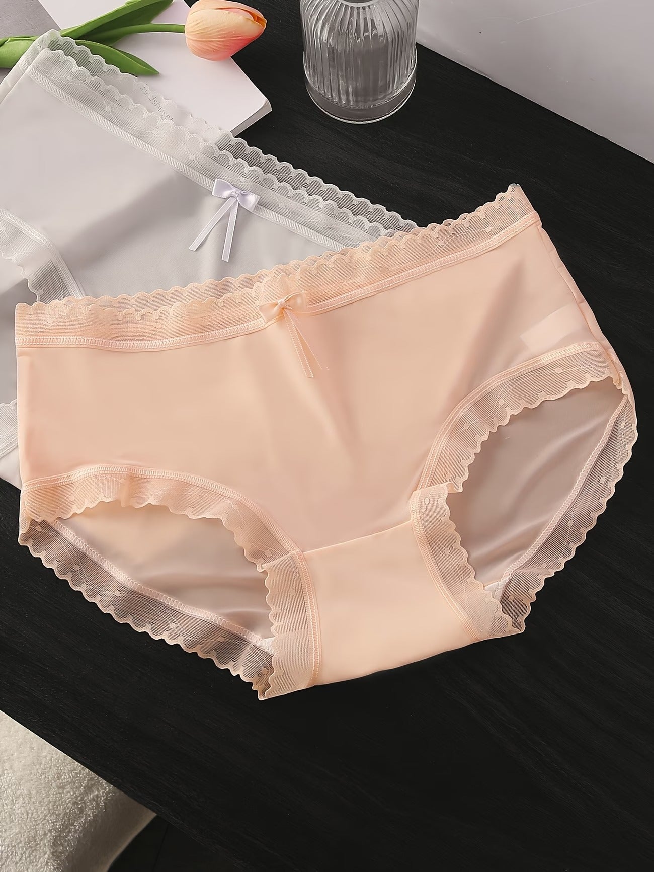 Luxe Lace Trim Panties – Breathable Soft Stretch | Elegant Everyday Comfort (5 PCS Pack)